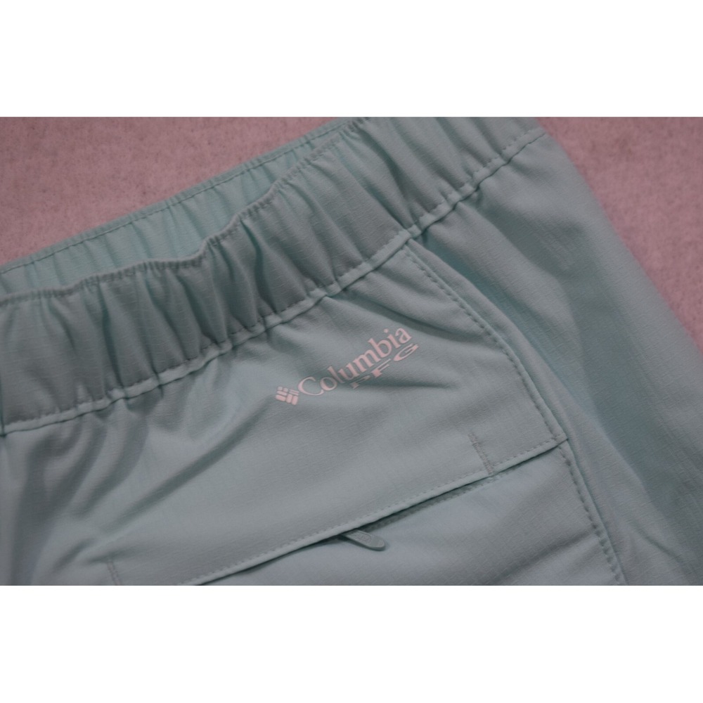 Columbia PFG Fishing Shorts Light Blue Back Pocket Womens Small x 4" NWOT - Picture 7 of 8